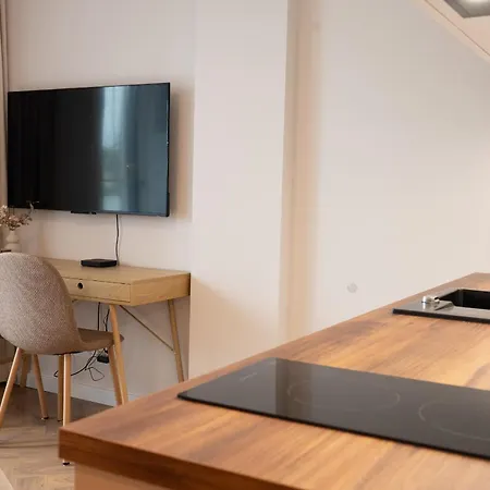 Rose Ursynow King Bed Terrace * 华沙